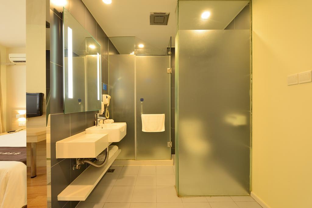 Hanting Hotel Shanghai Xujiahui 외부 사진